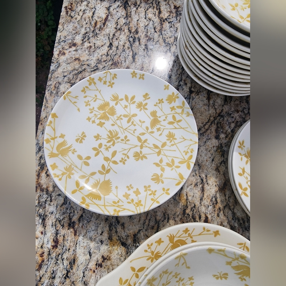 Sheffield Ironstone 1970s Golden Meadows Dinnerware Set - Picture 3 of 12